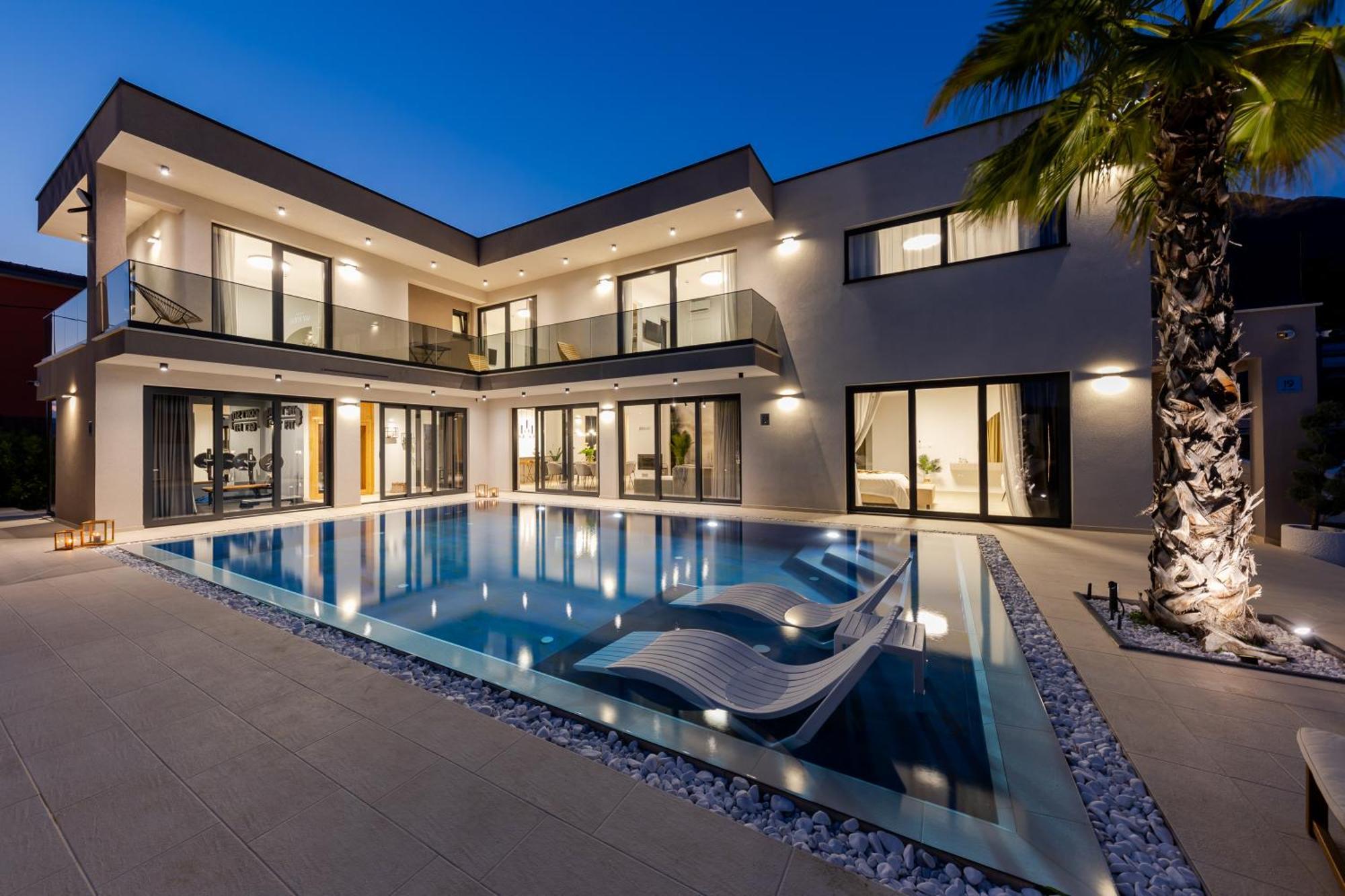 Luxury Villa My Wish With Pool Kaštel Stari 외부 사진